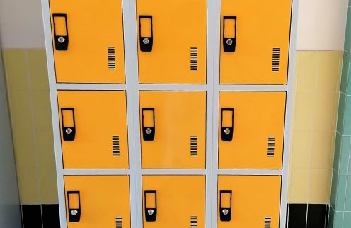 (Português) Mais cacifos na Escola José Gomes Ferreira