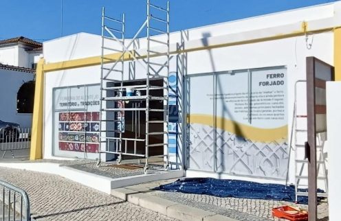 Pintura e manutenção do edifício do Posto de Turismo